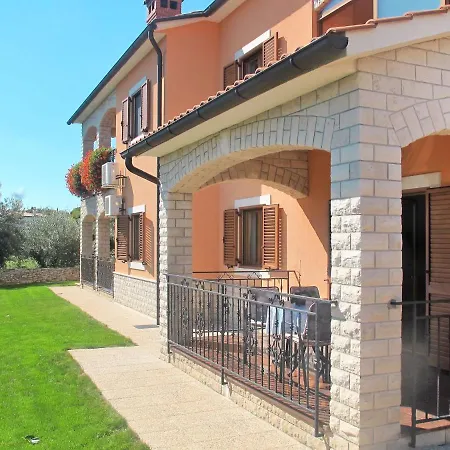 Martina - Lbn376 By Interhome Apartmán